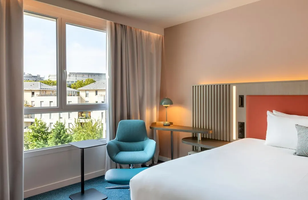 Courtyard By Marriott Paris Saint Denis-1